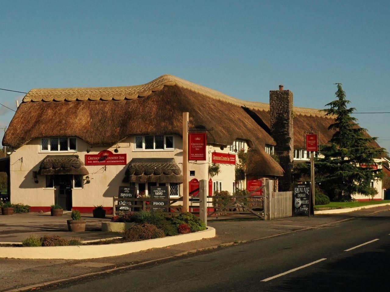 Greyhound Country Inn Honiton Eksteriør bilde